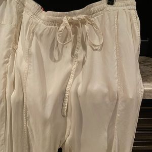 Johnny Was cargo pant New with tag.